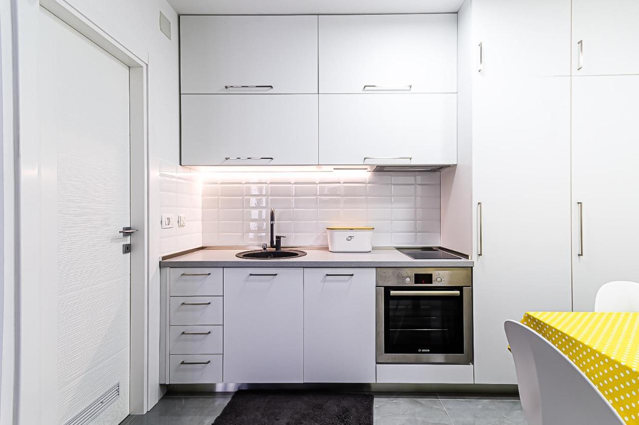Miramare Apartments Przno Экстерьер фото